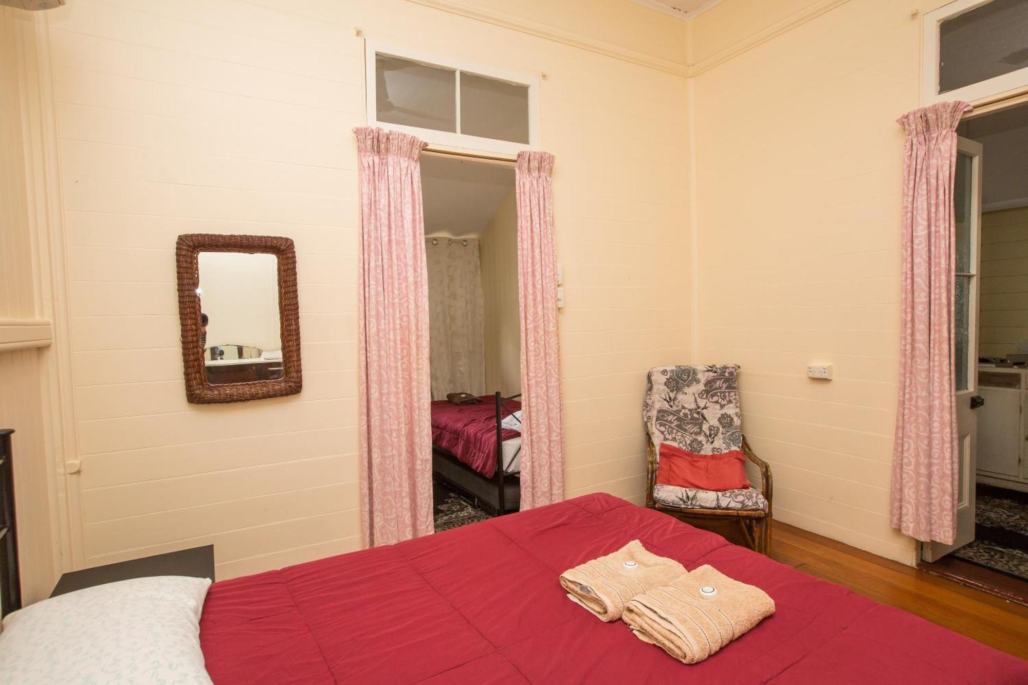 Ryan'S Rest Boutique Accommodation Кернс Стая снимка